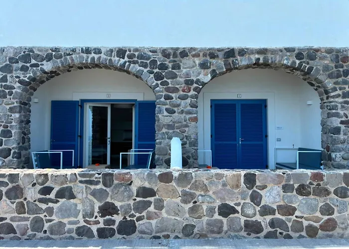 NerOssidiana sul mare di Lipari